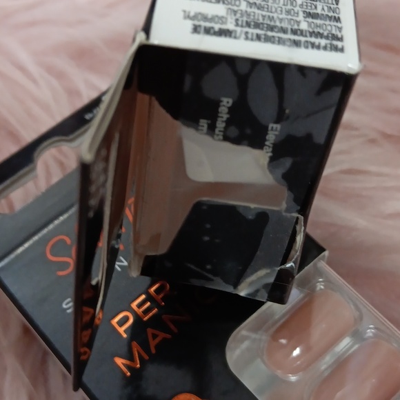 SALE!! Brand New SALLY HANSEN PERFECT MANICURE FALSE NAILS-2 CT. - Picture 4 of 7